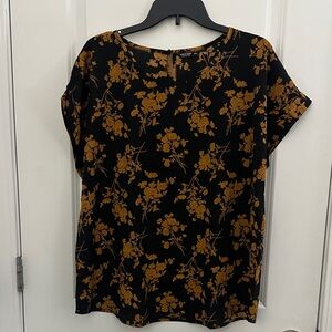 💜SHEIN Black and Gold Floral Blouse
